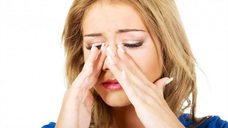 Viêm mũi dị ứng mãn tính có thể dẫn đến viêm xoang