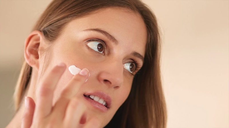 hướng dẫn sử dụng thuốc trị ngứa da mặt