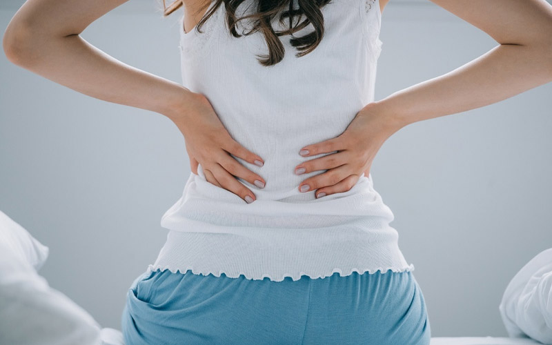 Đau thắt lưng có thể cảnh báo một số bệnh lý liên quan đến xương khớp