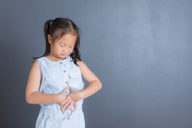 Nang thận ở trẻ em gây ra những cơn đau bụng dữ dội